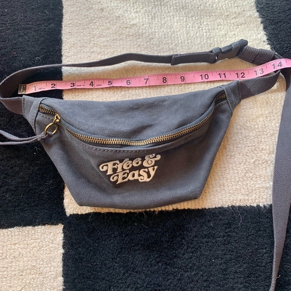 NWOT Madewell Free and Easy Fanny Pouch - Picture 3 of 5